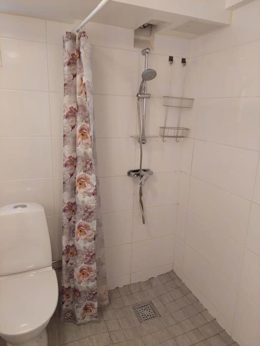 Apartamento Laegenhet Pa Landet Naera Stan Jonsered Exterior foto