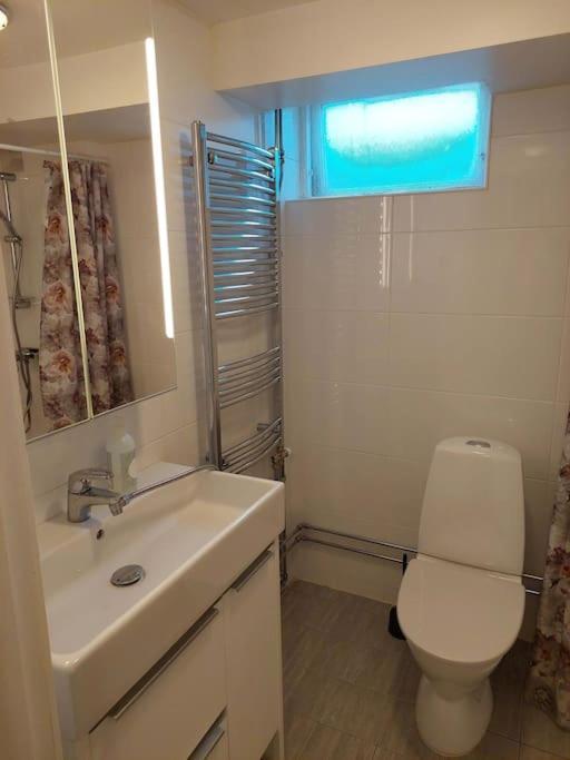 Apartamento Laegenhet Pa Landet Naera Stan Jonsered Exterior foto